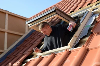 Pose de fenêtres de toit Velux à Mondon
